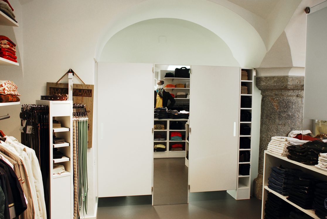 Harry's Mens Wear Bruck Mur